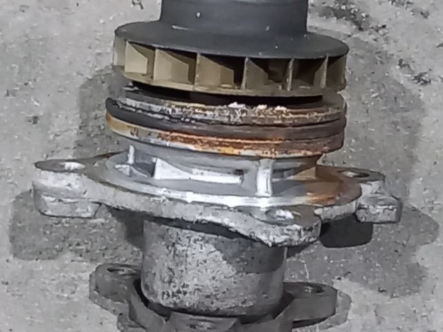 bontott RENAULT MASTER Vízpumpa